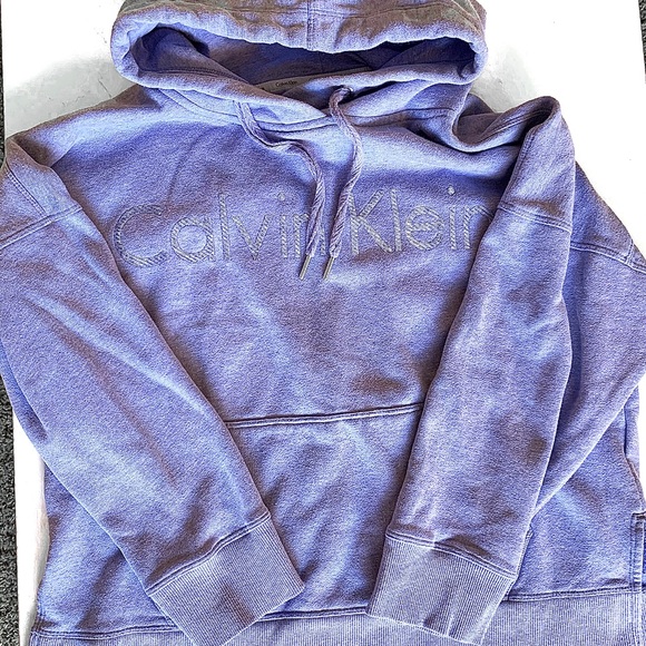 Calvin Klein Tops - Calvin Klein Pullover Lavender Hoodie